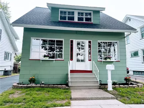 17 Marigold St, Rochester, NY 14615