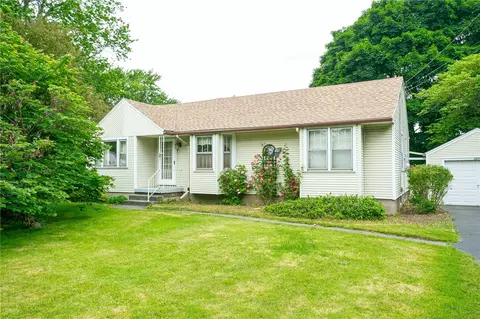 3078 Lyell Rd, Gates, NY 14606