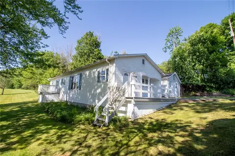 5983 Clark Rd, Arcadia, NY 14513