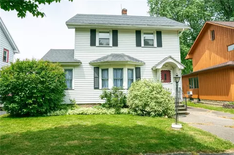 43 Cliffmor St, Rochester, NY 14609