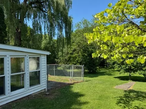 96 Maple St, Lyons, NY 14489 photo 17