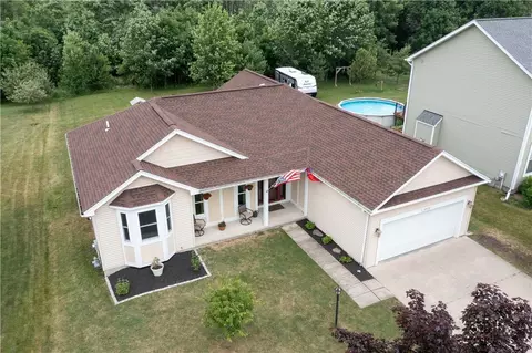 6426 Sunray Crest Dr, Victor, NY 14564