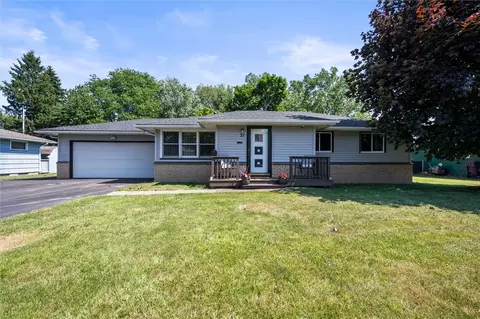 37 Candy Ln, Greece, NY 14615