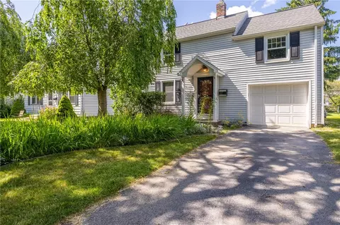 138 Edgemont Rd, Rochester, NY 14620