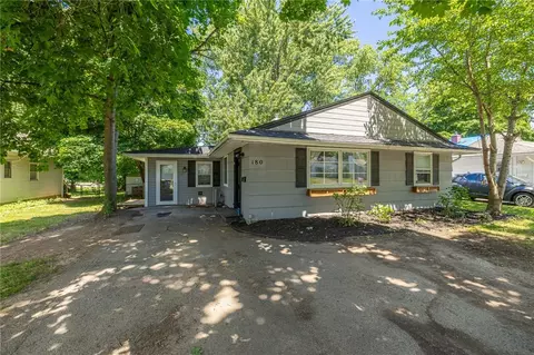 180 English Rd, Greece, NY 14616