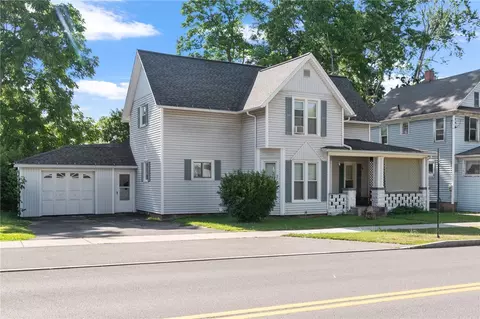 719 S Main St S, Arcadia, NY 14513