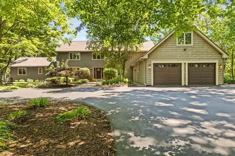 256 Thayer Rd, Perinton, NY 14450
