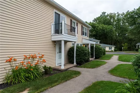 24 Arrowhead Way N Way, Perinton, NY 14450