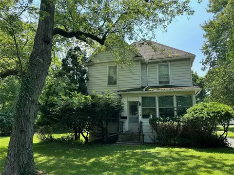 605 N Seward Ave, Auburn, NY 13021