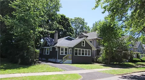 86 Coventry Ave, Rochester, NY 14610