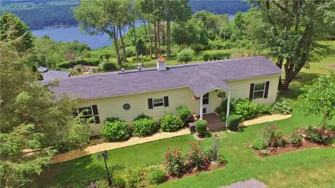 4454 Scott Rd, Jerusalem, NY 14478