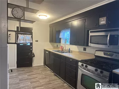 314 Van Campen Ave, Olean, NY 14760 photo 8