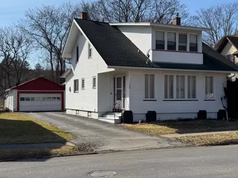 125 N Brooklyn Ave, Wellsville, NY 14895