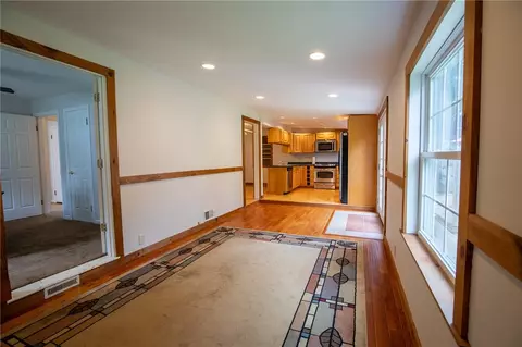 832 Dewitt Rd, Webster, NY 14580 photo 12