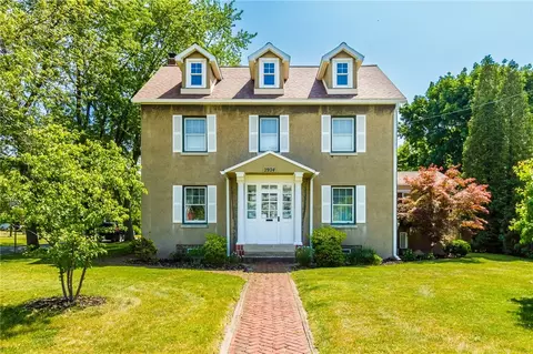 2924 Culver Rd, Irondequoit, NY 14622