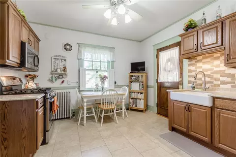 2924 Culver Rd, Irondequoit, NY 14622 photo 13
