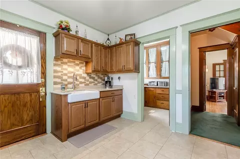 2924 Culver Rd, Irondequoit, NY 14622 photo 14