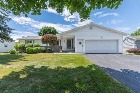 263 Kennedy Cir, Irondequoit, NY 14609