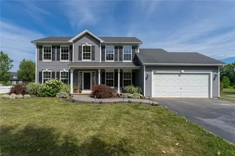 524 Hamlin Parma Townline Rd, Parma, NY 14468