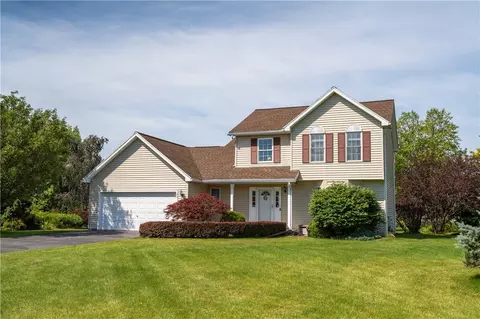 53 Gingerwood Way, West Henrietta, NY 14586