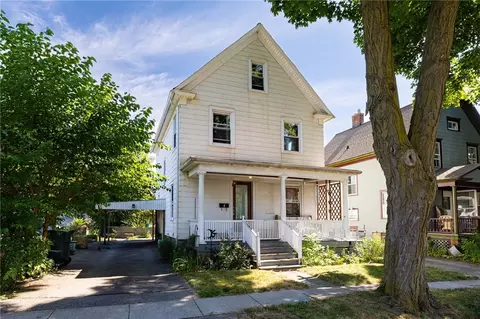 4 Burkhard Pl, Rochester, NY 14620