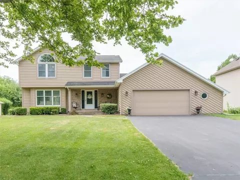 91 W Forest Dr, Chili, NY 14624
