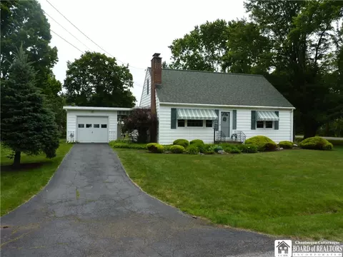 19 Southland Ave, Busti, NY 14750