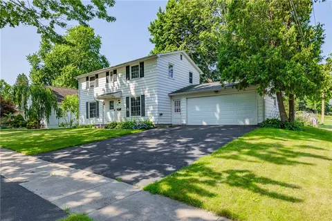 11 Ballard Ave, Ogden, NY 14559