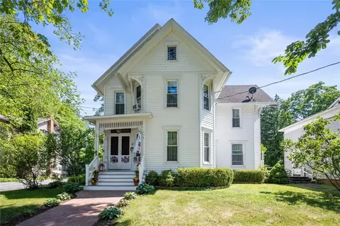 45 College St, Sweden, NY 14420