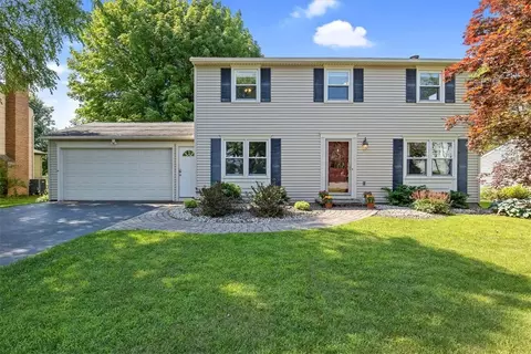 37 Red Post Cres, Perinton, NY 14450