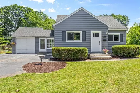 279 Hampton Blvd, Greece, NY 14612