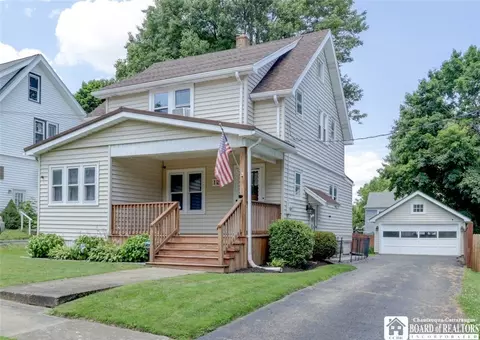 120 Crown St, Jamestown, NY 14701