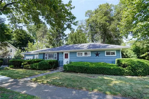 12 Dunsmere Dr, Rochester, NY 14615