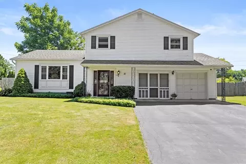 71 San Marie Dr, Irondequoit, NY 14622