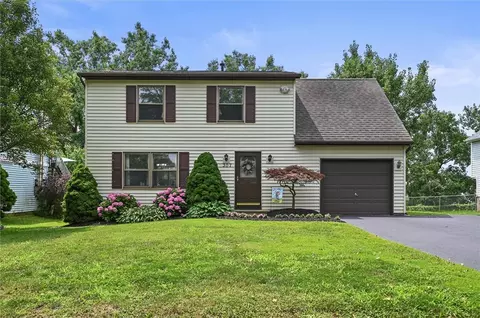 307 Cedar Ter, Parma, NY 14468