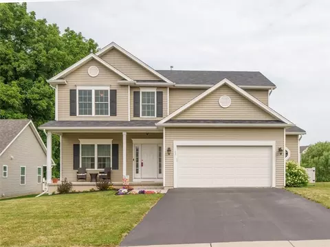 11 Southend Sq, West Henrietta, NY 14586