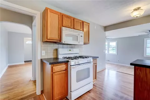 254 Heberle Rd, Irondequoit, NY 14609 photo 9