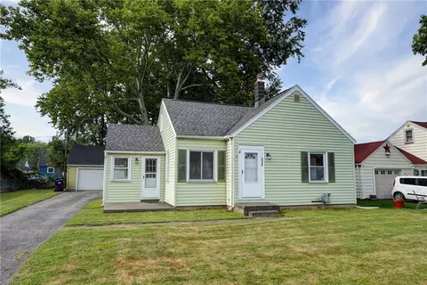 254 Heberle Rd, Irondequoit, NY 14609 photo 3