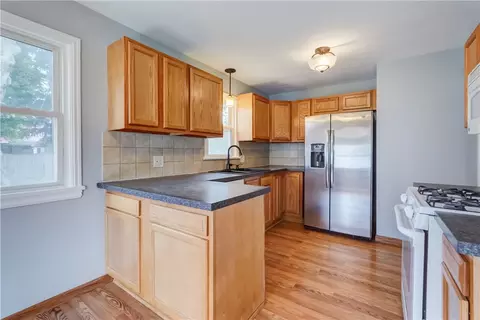 254 Heberle Rd, Irondequoit, NY 14609 photo 11