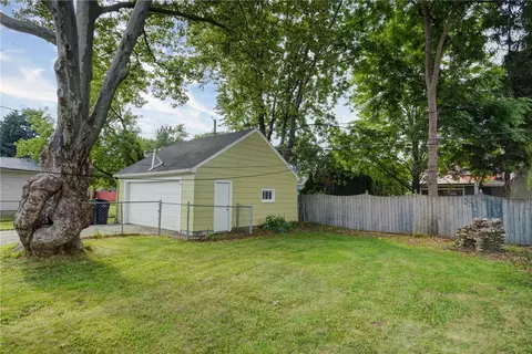 254 Heberle Rd, Irondequoit, NY 14609 photo 31