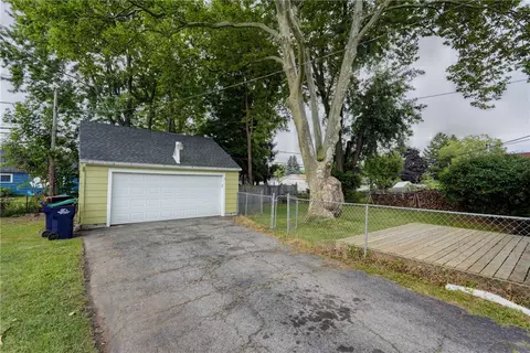 254 Heberle Rd, Irondequoit, NY 14609 photo 34
