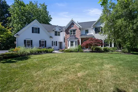 127 Fiddlers Holw, Penfield, NY 14526