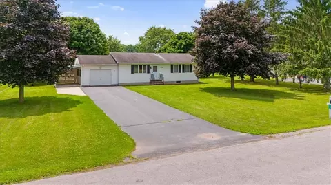 8330 Dunn Rd, Lyons, NY 14489