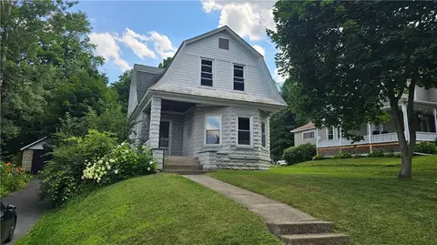 3 Holmes Ave, New Berlin, NY 13411