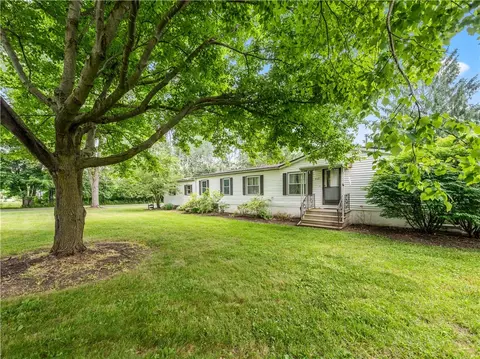 509 County Road 26, Newark, NY 14513