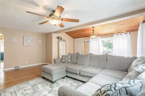 213 Walzer Rd, Irondequoit, NY 14622 photo 7