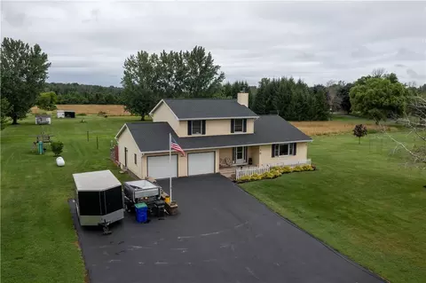 16873 Kenmore Rd, Kendall, NY 14476