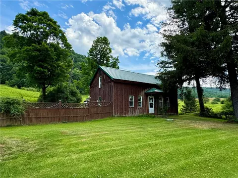 10348 State Highway 357, Franklin, NY 13775