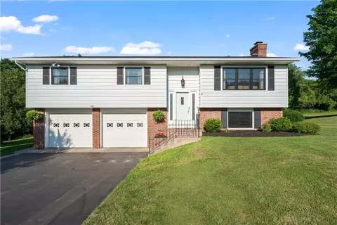 9 Hillside Dr, Clifton Springs, NY 14432