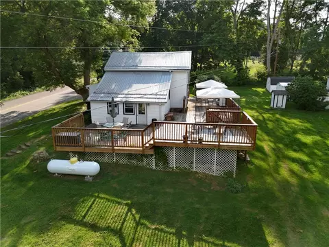 4306 Italy Valley Rd, Potter, NY 14527